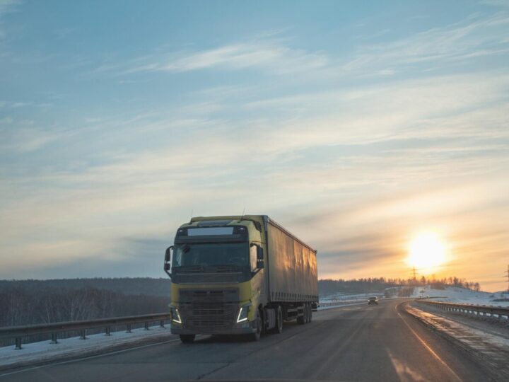 Transport drobnicowy – szybkie rozwiązania dla firm