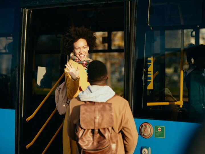 Poradnik: Jakie prawo jazdy uprawnia do prowadzenia autobusu?