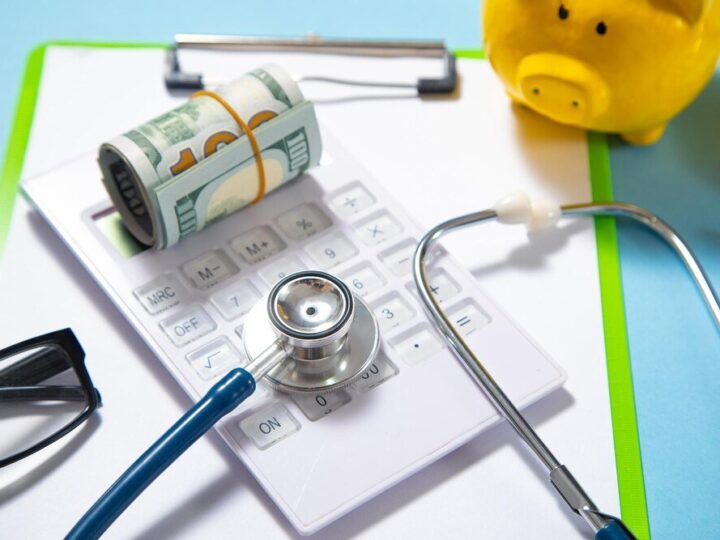 Koszty badań lekarskich na prawo jazdy: aktualne ceny i porady