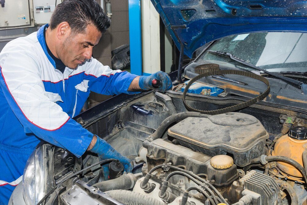 Jak sprawdzić uszczelkę pod głowicą – objawy i metody diagnozy