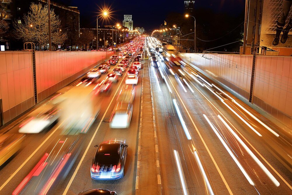 Kiedy można zawracać na światłach – przepisy i najczęstsze błędy