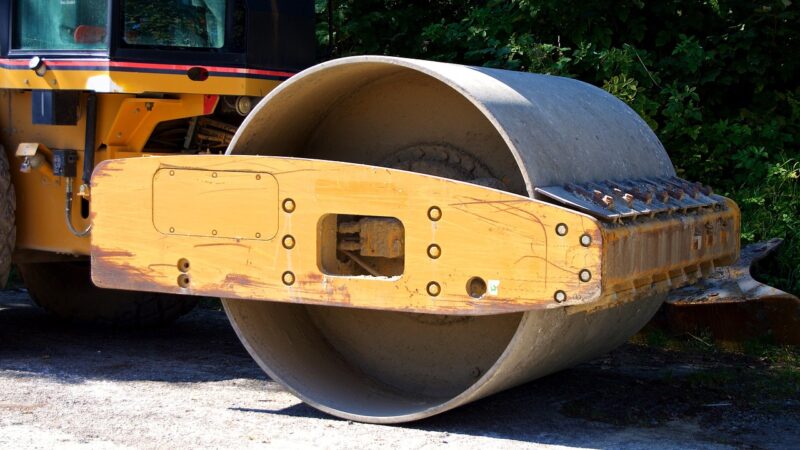 Jak zbudowany jest walec drogowy?